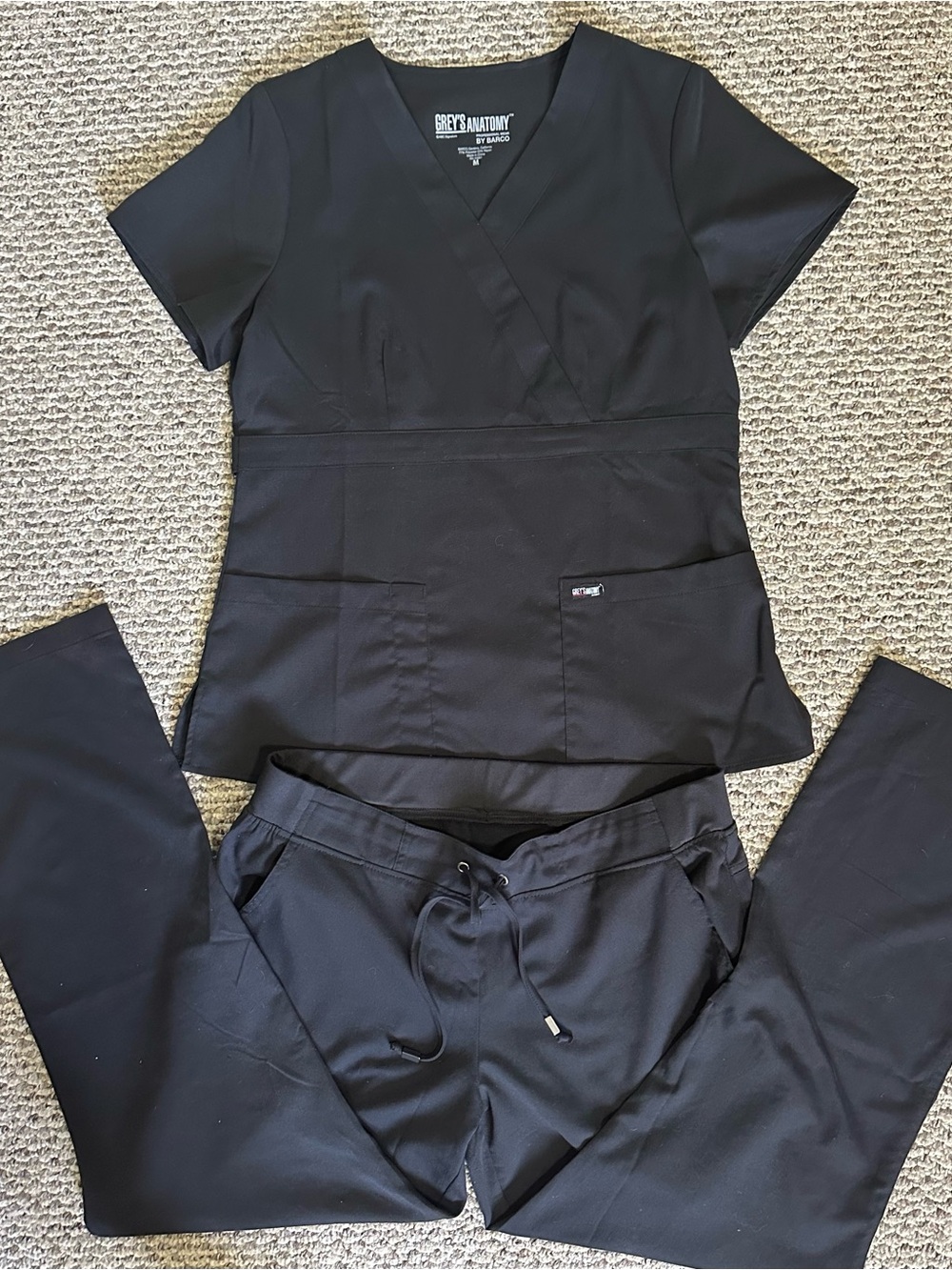 Grey’s Anatomy Scrub Set - Medium